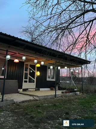 TERMAL BÖLGEDE MERKEZE 25 KM MESAFEDE YATIRIMLIK TARLA KURULU DÜZEN 