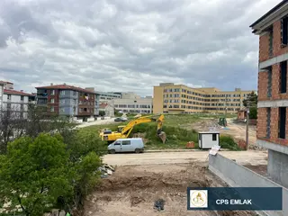 ŞEHİR HASTANESİNİN KARŞINDA YATIRIMLIK LÜKS 2+0 APART